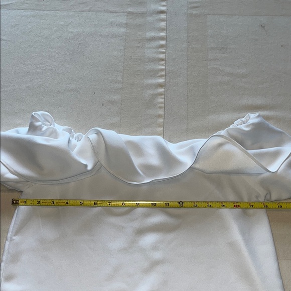 Banana Republic White Off-Shoulder Blouse - Picture 4 of 7
